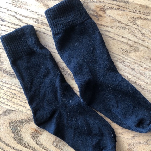 🌸3 for 10$ on all 5$ item 🌸 Black sock. - Picture 1 of 1